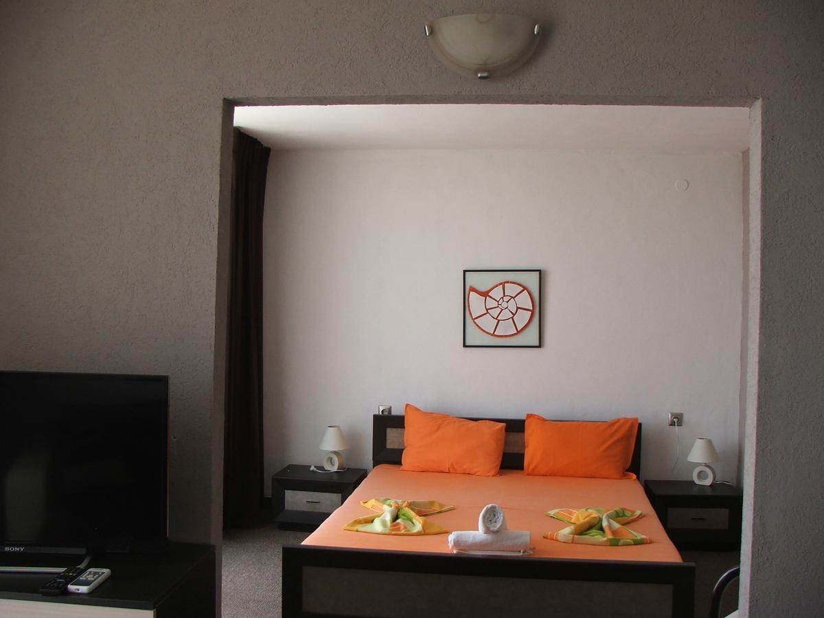 Guest House Compass Лозенець Екстер'єр фото